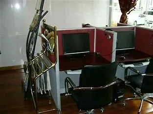 Golden Crown Hotel Apartments Sharjah
