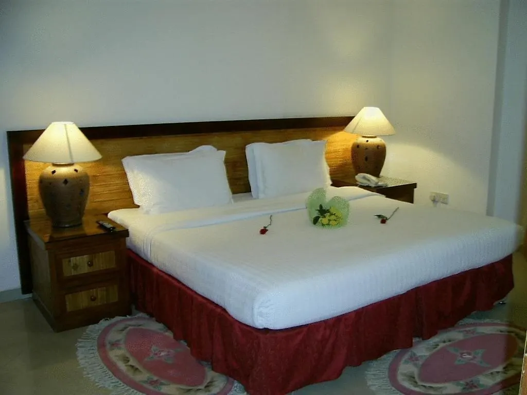 Golden Crown Hotel Apartments Sharjah